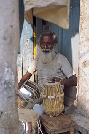 Drum maker