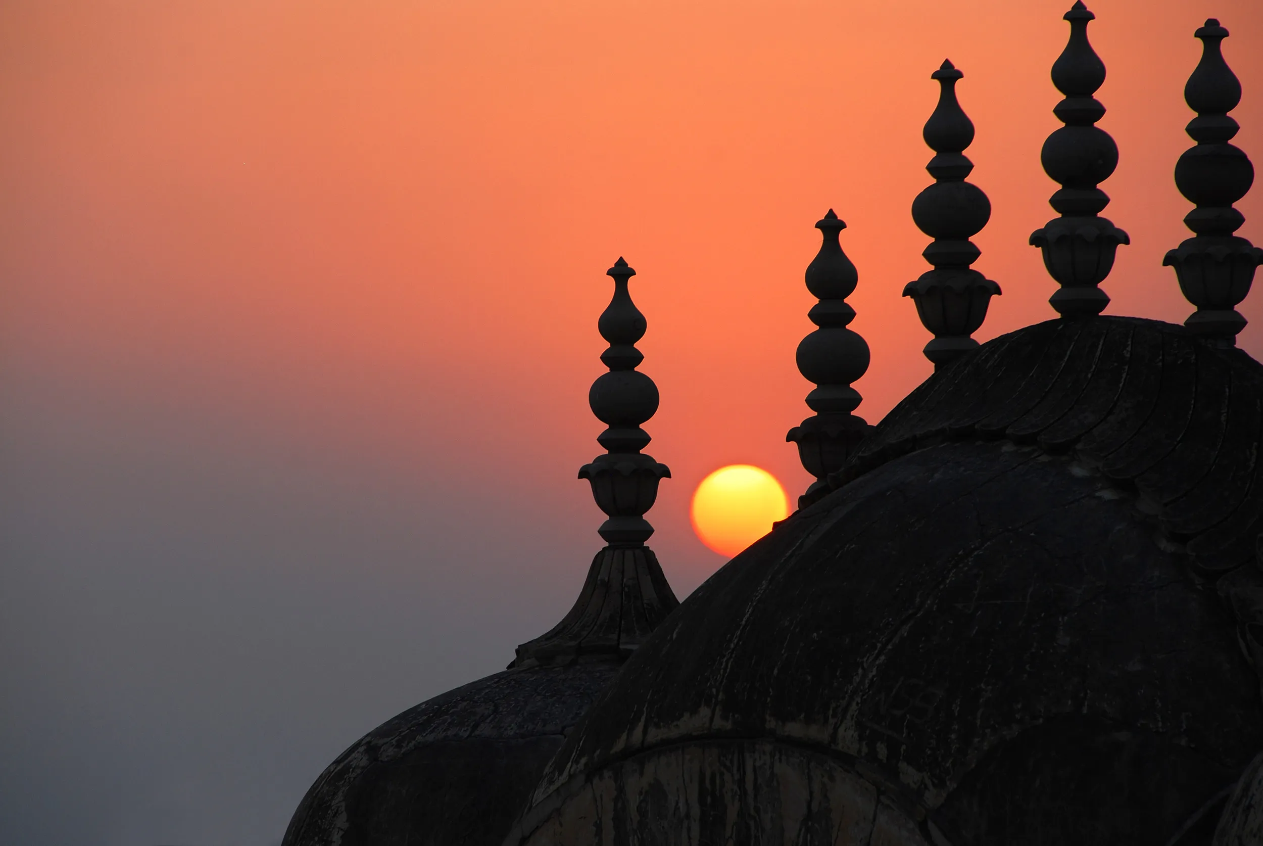 Tiger Palace at sunset